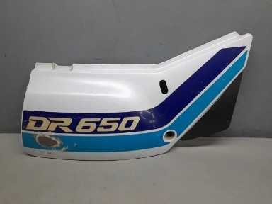 TAPA DEBAJO ASIENTO IZQUIERDA SUZUKI DR 650 1990-1993