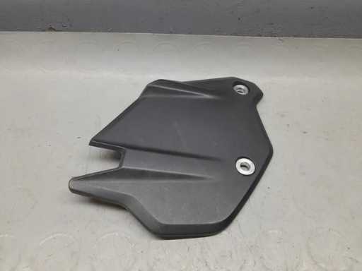 TAPA ESTRIBERA IZQUIERDA BMW F900 XR 2020-2024