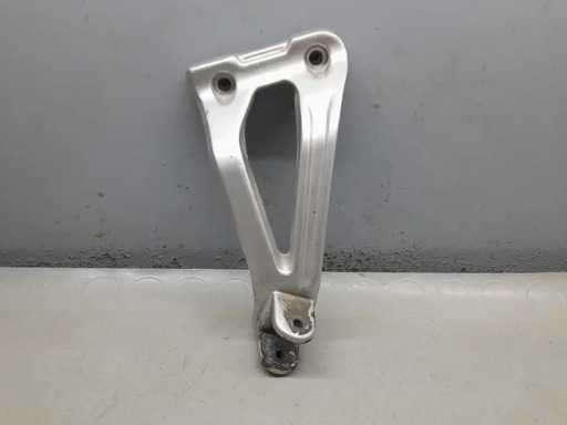 SOPORTE ESTRIBERA TRASERA DERECHA MACBOR MONTANA XR1 125 2017-2021